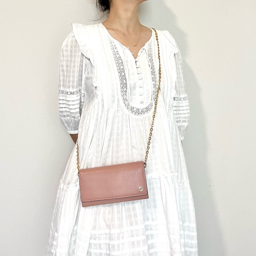 🍓GUCCI GG Logo Wallet